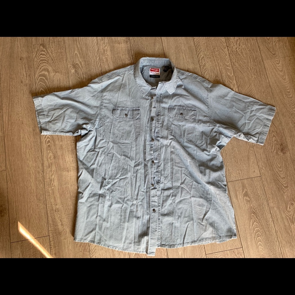 Wrangler Short Sleeve Button Down